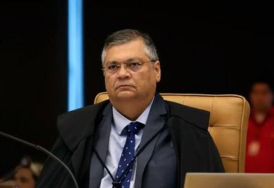 Flávio Dino suspende julgamento sobre queixa-crime de Bolsonaro contra Janones