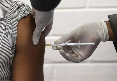 Covid-19: 5 mil brasileiros receberam vacina de Oxford sem reações graves