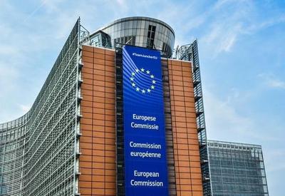 UE investirá 300 bi de euros para interromper negócios com Rússia