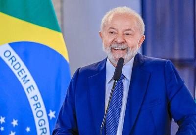 55% dos brasileiros aprovam governo Lula, diz pesquisa Ipespe/Febraban