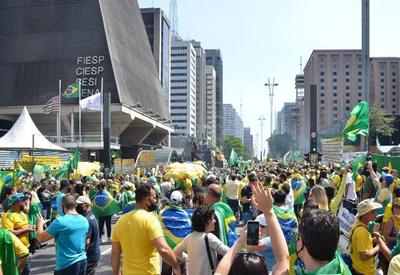Ato pró-Bolsonaro em SP teve 125 mil pessoas; contrários foram 15 mil