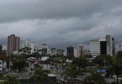 Previsão do tempo: alerta de temporal para Santa Catarina e Paraná