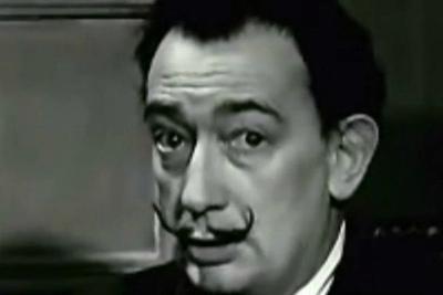 Bigode de Salvador Dalí continua intacto, 28 anos após morte do pintor