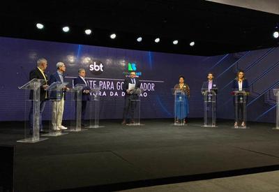 Debate SBT Brasília: candidatos mostram propostas de políticas públicas