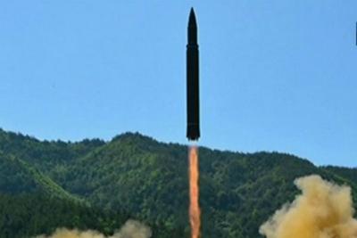 Coreia do Norte lança míssil balístico intercontinental