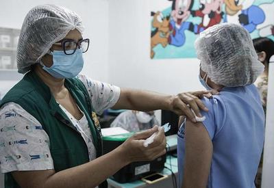 Fura-fila das vacinas: casos em Manaus serão investigados pelo MP