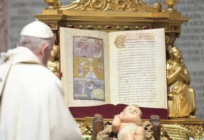 Papa Francisco convida católicos a olhar além do sucesso e do dinheiro