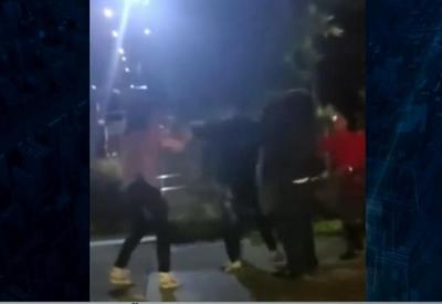 Flagra: homem agride mulheres em saída de balada em bairro nobre de SP