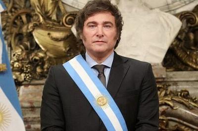 Porta-voz de Milei corrige presidente da Argentina sobre demissões