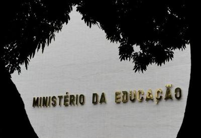 PGR não vê indícios suficientes para investigar Bolsonaro em inquérito do MEC