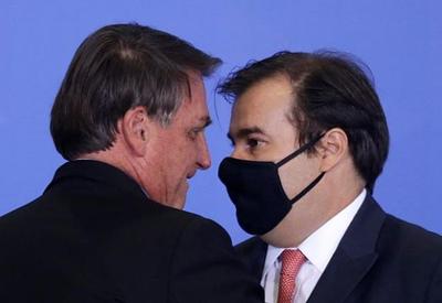 Rodrigo Maia chama Bolsonaro de "covarde"