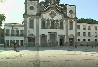 Casal de turistas alemães é esfaqueado por assaltantes no Recife