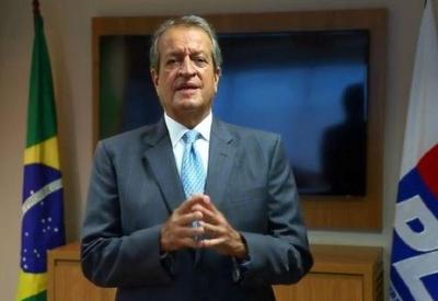 Bolsonaro será presidente de honra do PL, anuncia Valdemar Costa Neto
