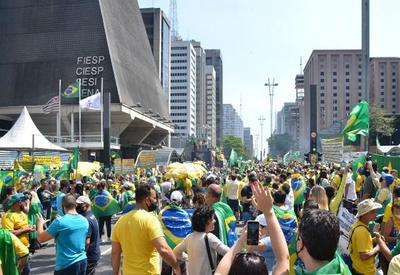 Ato pró-Bolsonaro em SP teve 125 mil pessoas; contrários foram 15 mil