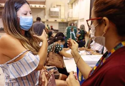 Recife amplia vacinação para quem tem 37 anos ou mais