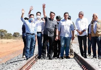 Bolsonaro visita obras da Ferrovia de Integração Oeste-Leste na Bahia