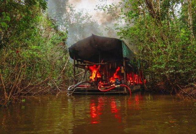 Mais de 100 acampamentos clandestinos já foram desmontados na terra Yanomami