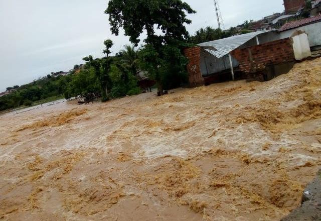 Bahia e Minas Gerais: cerca de 60 cidades em estado de emergência