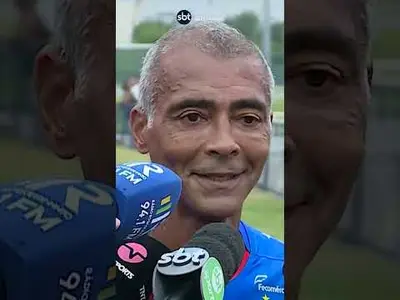 Aos 58 anos, Romário faz primeiro treino após anunciar volta ao futebol
