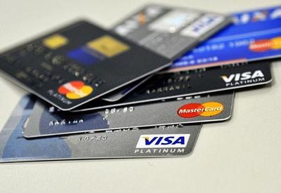 Novo teto de juros para faturas de cartão de crédito começa a valer nesta 4ª feira