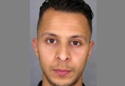 Acusado por atentado em Paris em 2015 nega crimes e alega sofrer calúnia