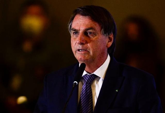 Bolsonaro assina decreto para criação de novo documento de identidade