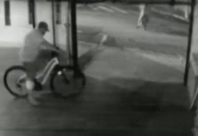 Grupo de adolescentes furta bicicletas em prédios de SP