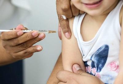 Covid: Saúde vai recomendar aplicação de vacina em crianças de 6 meses a 4 anos