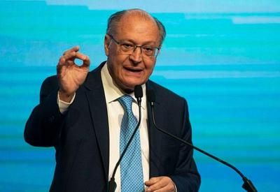 Alckmin: "Só faltam os escandalosos juros caírem"
