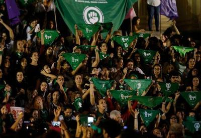 Onda Verde: Discussão sobre o aborto avança na América Latina