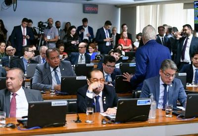 Comissão adia votação do PL que taxa investimentos offshore e em fundos exclusivos