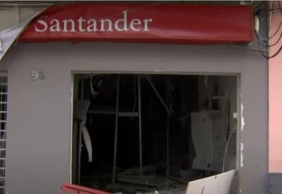 Bandidos explodem duas agências bancárias em Salesópolis (SP)