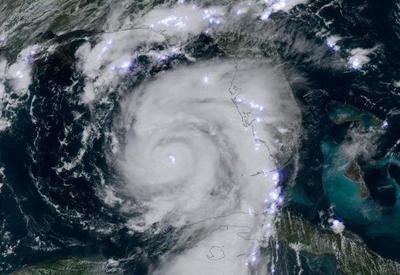 Flórida se prepara para chegada de furacão sem precedentes