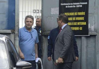 Anthony Garotinho e Rosinha Matheus voltam a ser presos no Rio