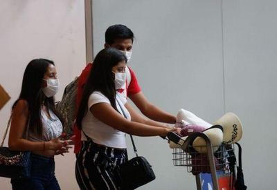 Anvisa mantém obrigatoriedade de máscaras em voos, mas libera alimentação