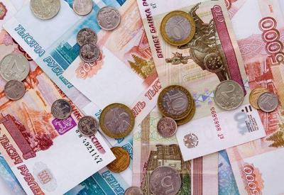 Rublo sofre desvalorização recorde e atinge menor nível em 17 meses