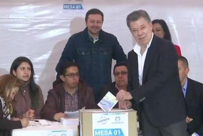 Apesar do ´não´ em plebiscito, Farc dizem que manterão cessar-fogo na Colômbia