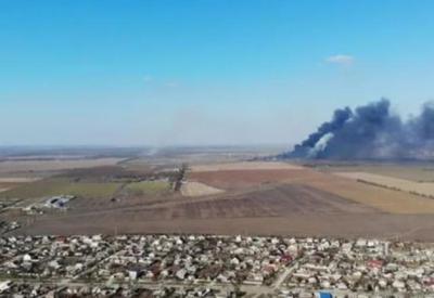 Ataque ucraniano destrói helicópteros russos em Kherson