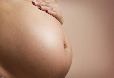 Poucos casais brasileiros com infertilidade conseguem fazer o tratamento