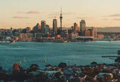 Nova Zelândia abre as fronteiras para turistas vacinados