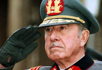 Polícia encontra arma de Augusto Pinochet durante operação no Chile