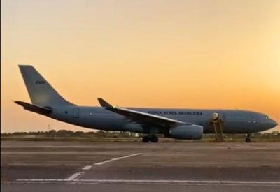 Decola primeiro avião para buscar brasileiros em Israel