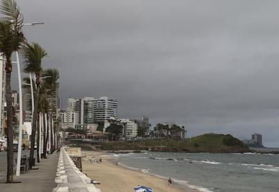 Alerta de temporal, de novo, entre Bahia e Alagoas; geada na região sul