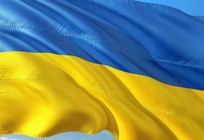 Prefeitura de SP ilumina símbolos da cidade com cores da Ucrânia