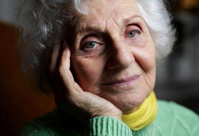 Eva Fahidi, sobrevivente dos campos de concentração de Hitler, morre aos 97 anos