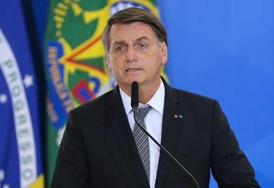 Bolsonaro retira condecoração de cientista que comprovou ineficácia da cloroquina