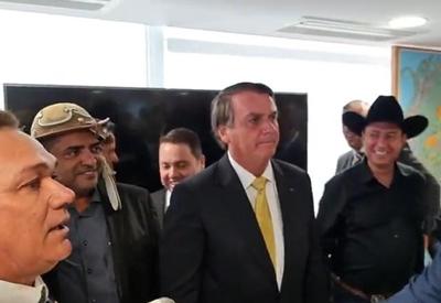 "Aqui é proibido máscara", diz Bolsonaro em evento no Palácio do Planalto