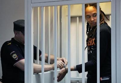 Rússia condena jogadora americana Brittney Grinner a 9 anos de prisão