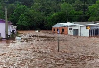 Força-tarefa do governo federal vai a SC para visitar áreas atingidas por enchentes