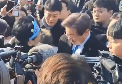 Líder da oposição da Coreia do Sul é esfaqueado durante ataque
